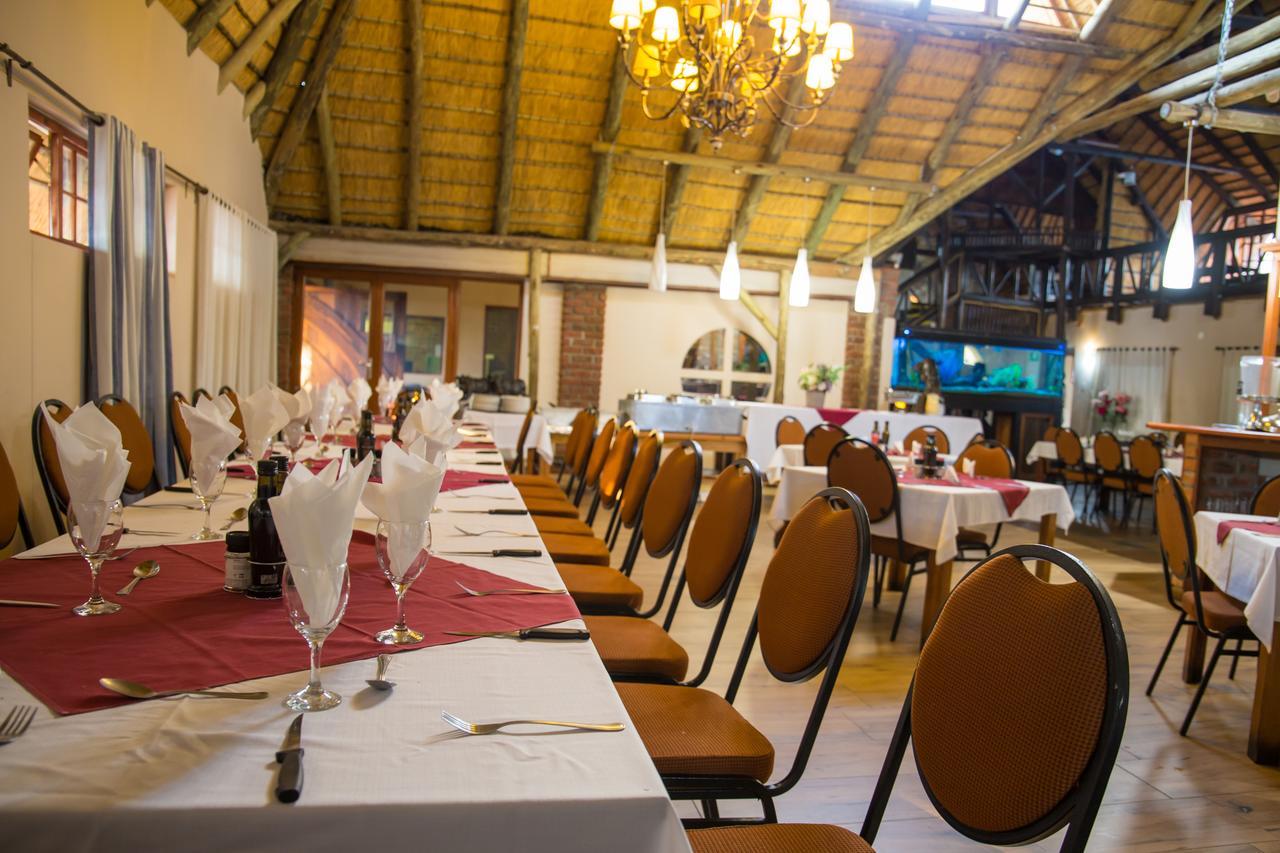 Cest Si Bon Hotel Otjiwarongo Exterior foto
