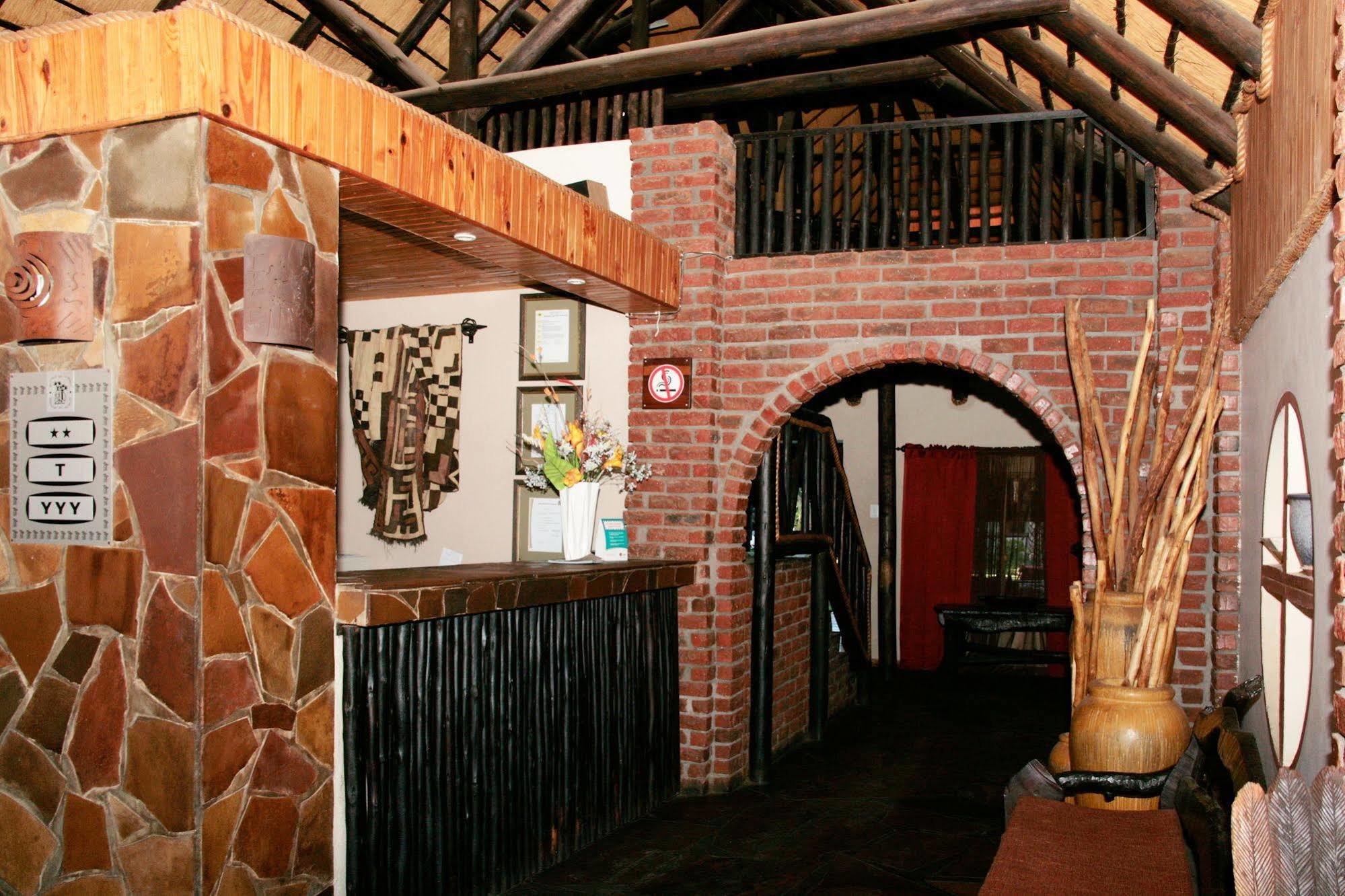 Cest Si Bon Hotel Otjiwarongo Exterior foto