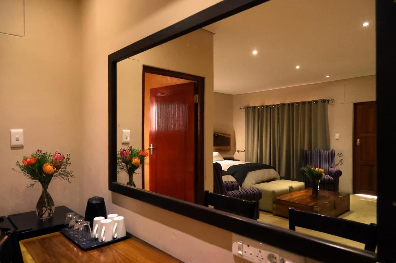 Cest Si Bon Hotel Otjiwarongo Exterior foto